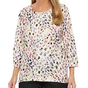 ‼️Last day‼️ Get before it’s gone❗️NWT Alfred Dunner Pastel Animal Print Top